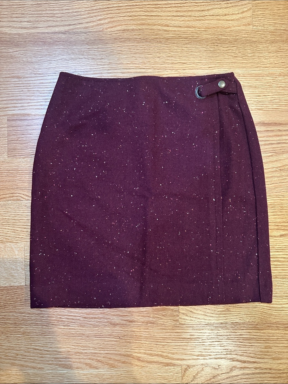 Banana Republic - Women's Speckled Burgundy Wrap-Accent Skirt - Size 0